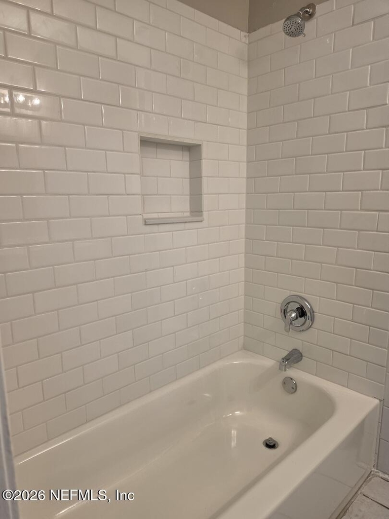 3448 Inwood Circle E - Photo 5