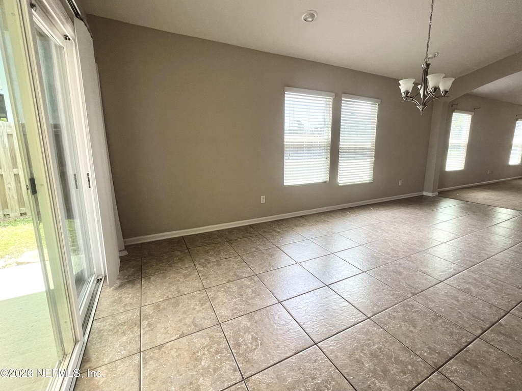 1009 Mayfair Creek Court - Photo 3
