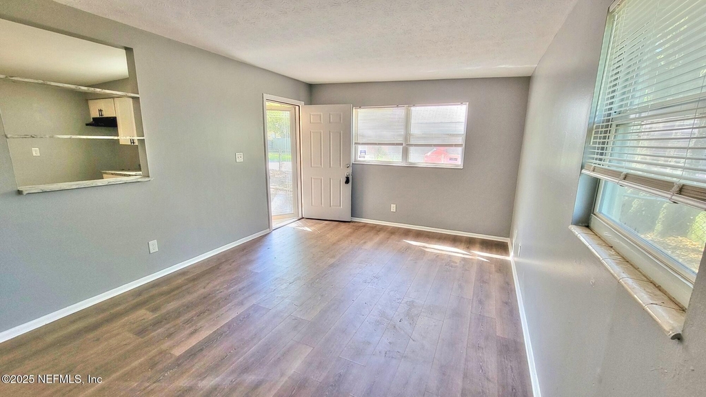 3319 Hunt Street - Photo 3