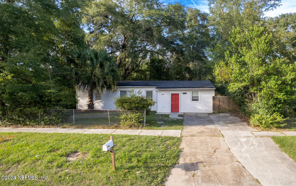 6171 Cedar Hills Boulevard - Photo 0