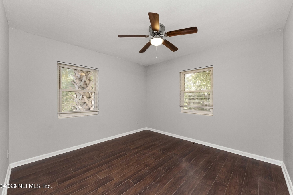 6171 Cedar Hills Boulevard - Photo 9