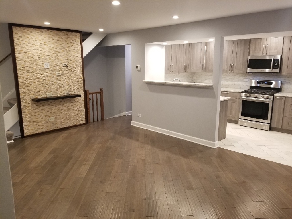 544 Inverrary Lane - Photo 1