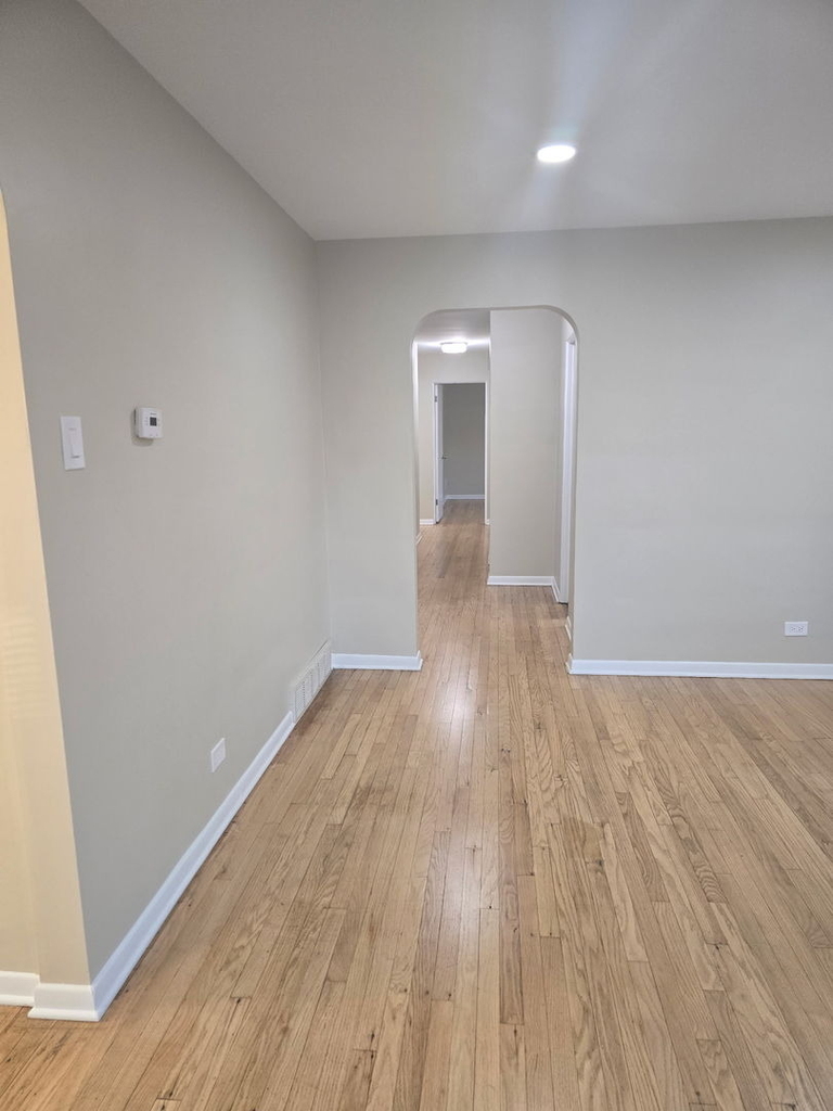4116 W 109 Street - Photo 2
