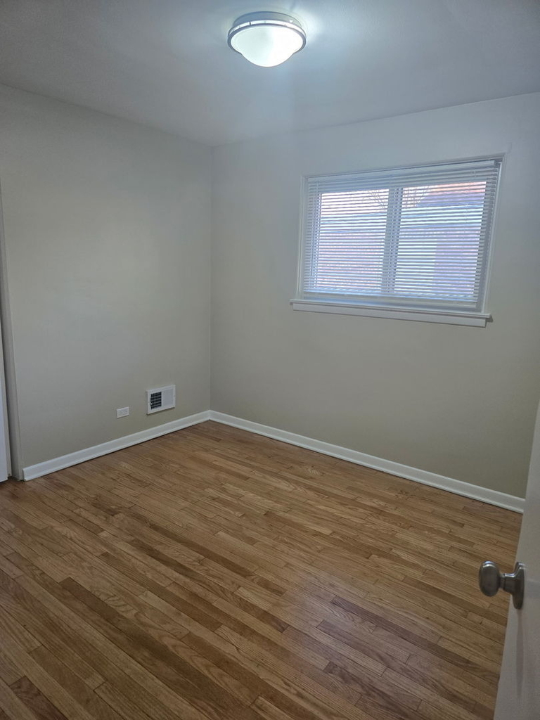 4116 W 109 Street - Photo 10