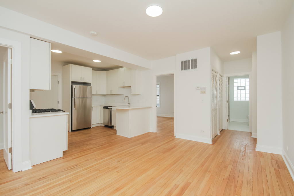 3731 N Kimball Avenue - Photo 2