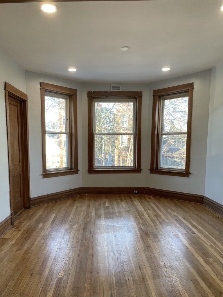 4147 N Monticello Avenue - Photo 4