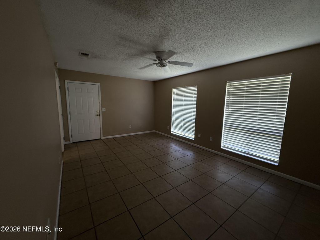808 Meadowbrook Drive - Photo 6