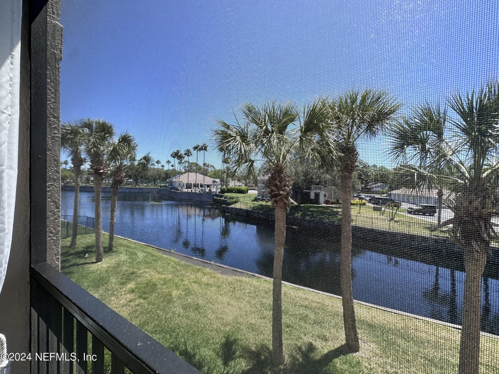 400 Timberwalk Court - Photo 0