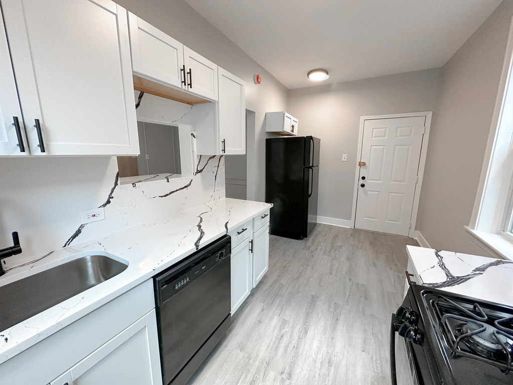 6207 N Winthrop Avenue - Photo 9