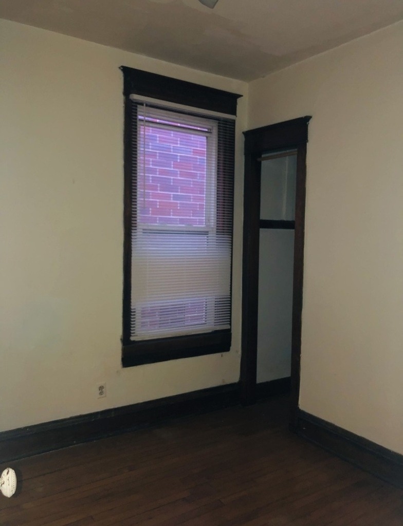 3728 N Bosworth Avenue - Photo 10