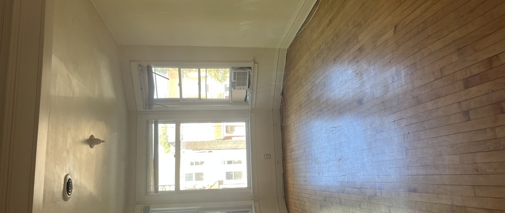 3728 N Bosworth Avenue - Photo 4