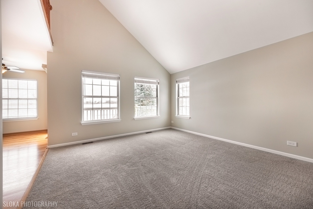 554 Abbeywood Drive - Photo 10