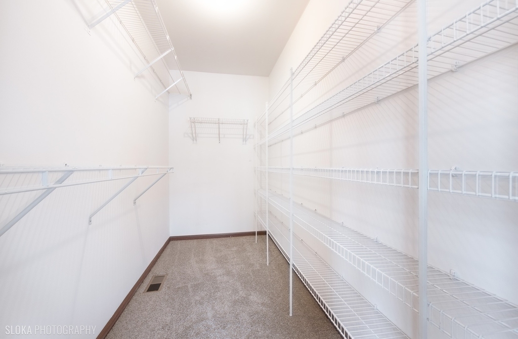 554 Abbeywood Drive - Photo 16