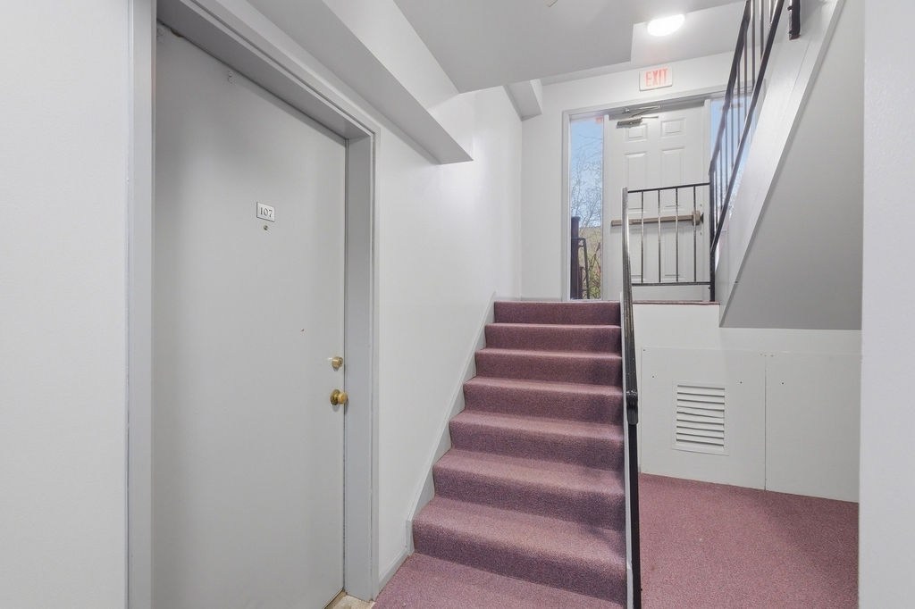 621 Virginia Road - Photo 18