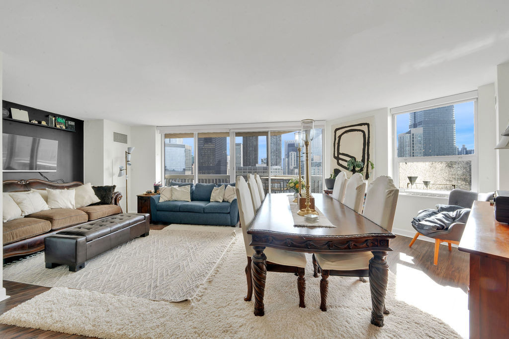 545 N Dearborn Street - Photo 4