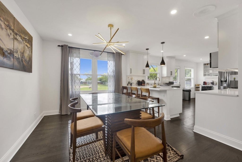 1135 Crestwood Drive - Photo 5