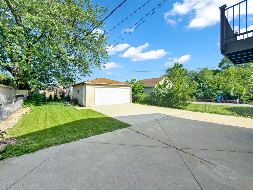 5845 S Sayre Avenue - Photo 31