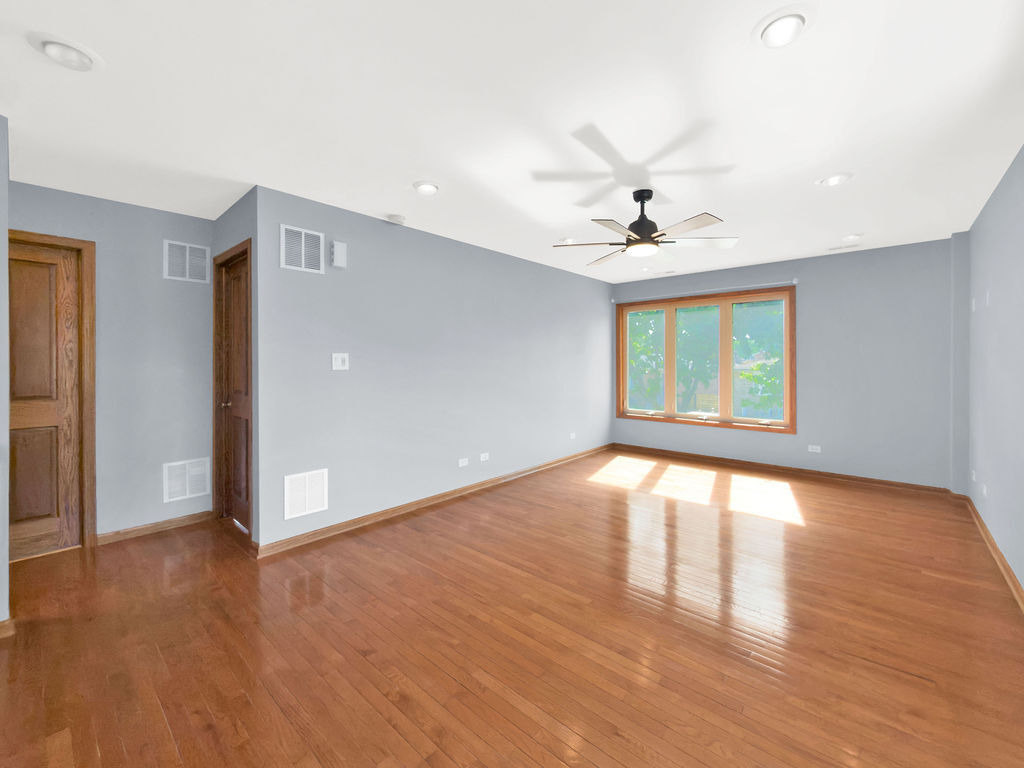5845 S Sayre Avenue - Photo 26