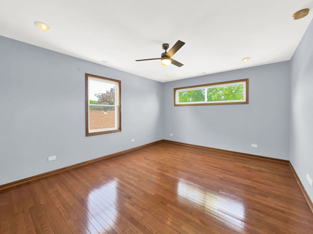 5845 S Sayre Avenue - Photo 18