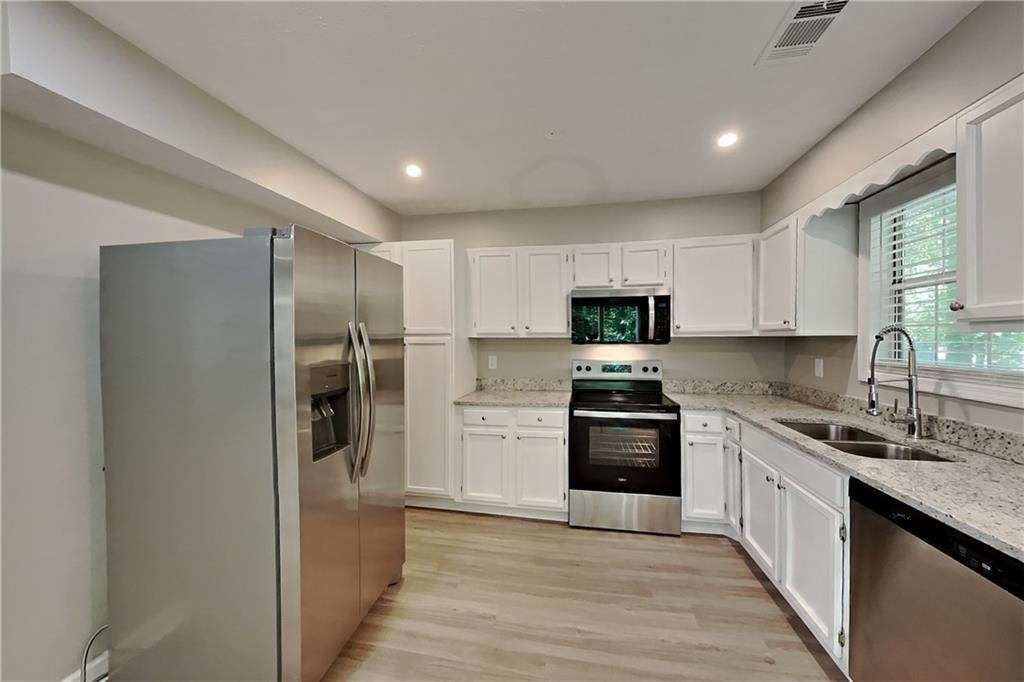 620 Gregory Manor Drive Sw - Photo 3