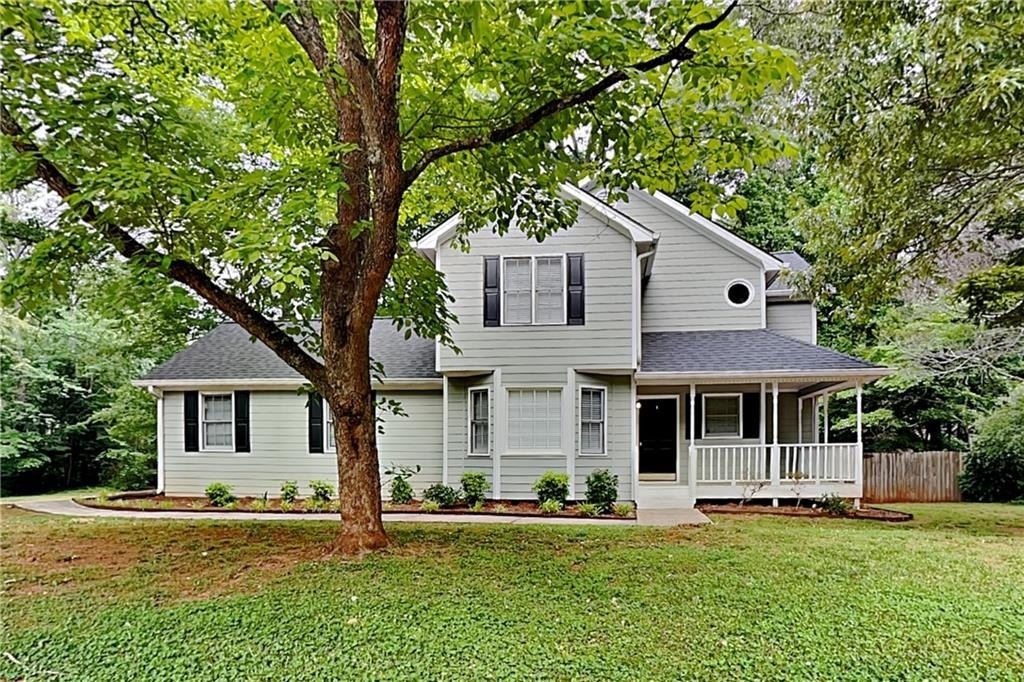2671 Ashley Drive N - Photo 0