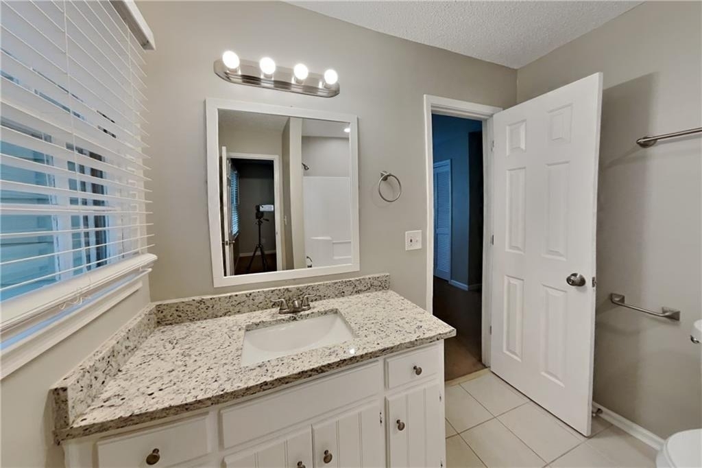 2671 Ashley Drive N - Photo 15