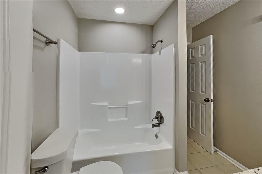 2671 Ashley Drive N - Photo 16