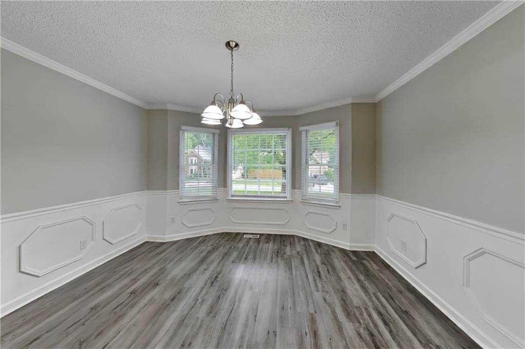 2671 Ashley Drive N - Photo 8
