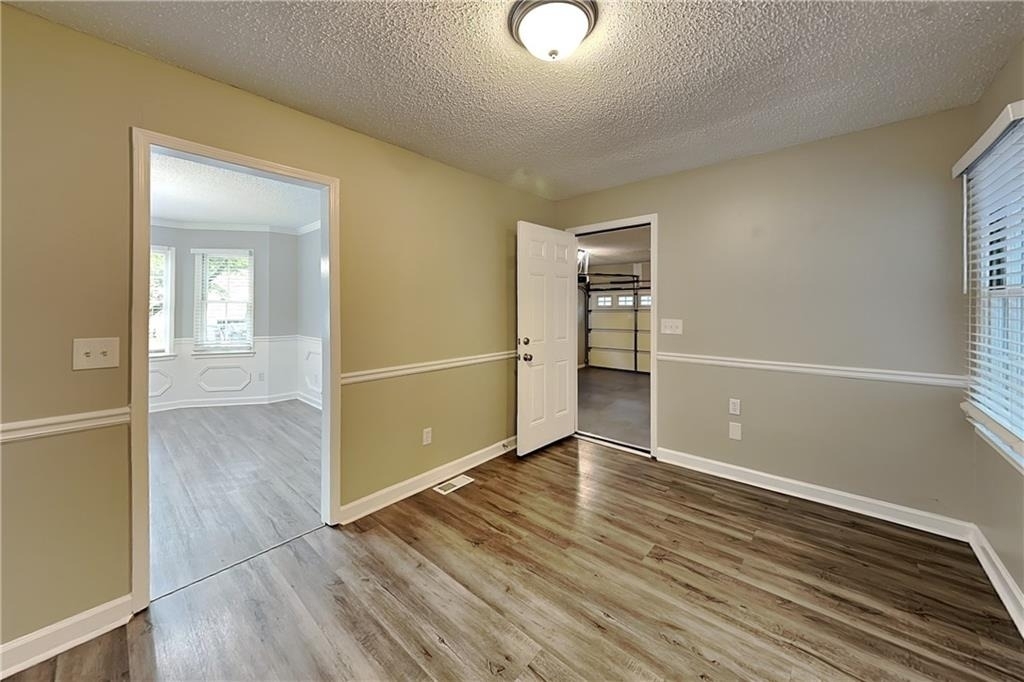 2671 Ashley Drive N - Photo 5