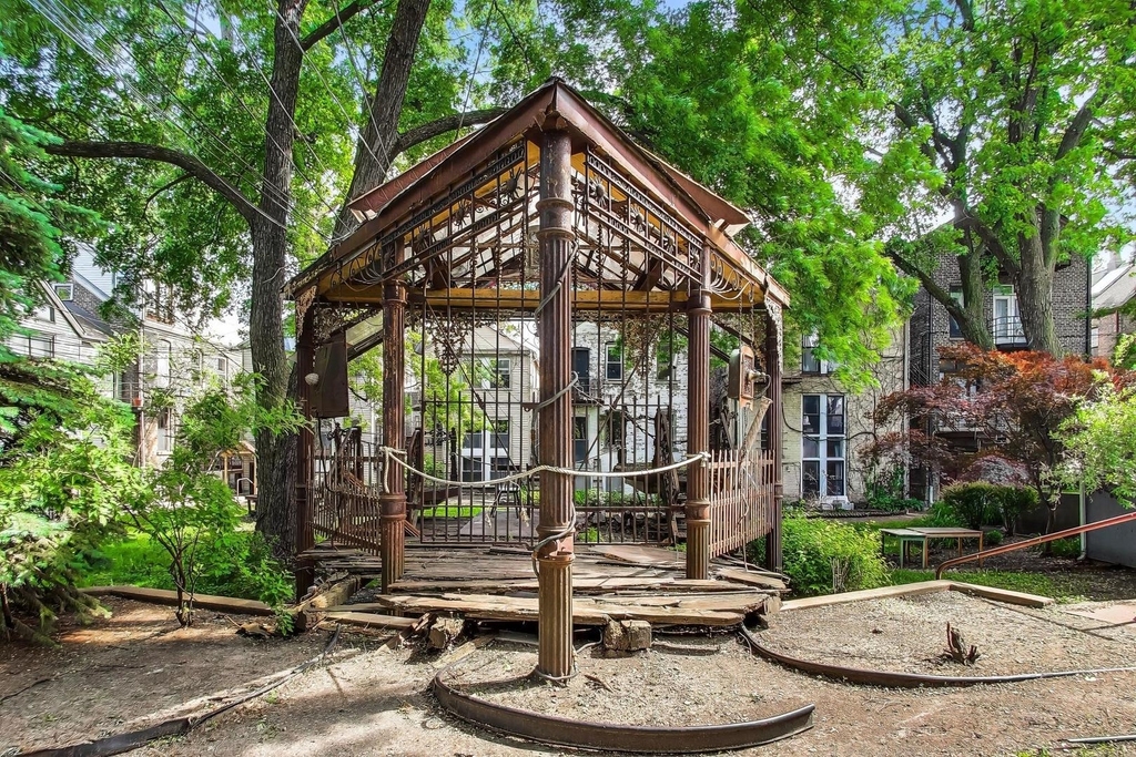 812 W 19th Street - Photo 16