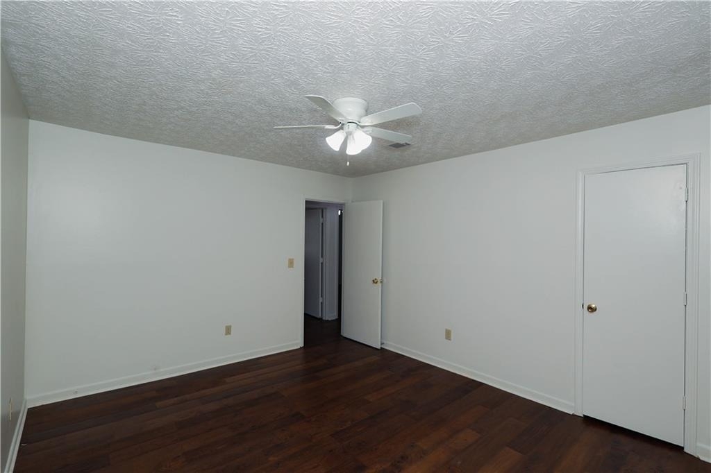 6560 Emerald Pointe - Photo 5
