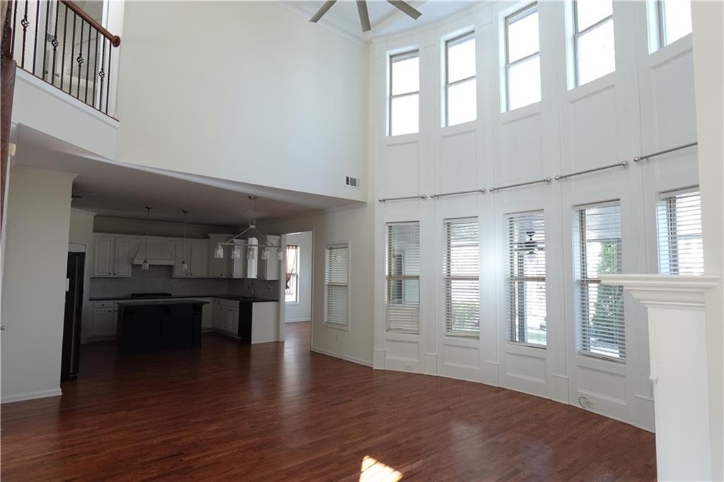 1921 Binnies Way - Photo 2