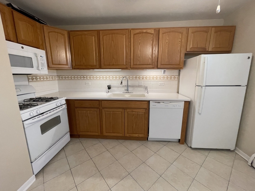 118 Boardwalk Street - Photo 3