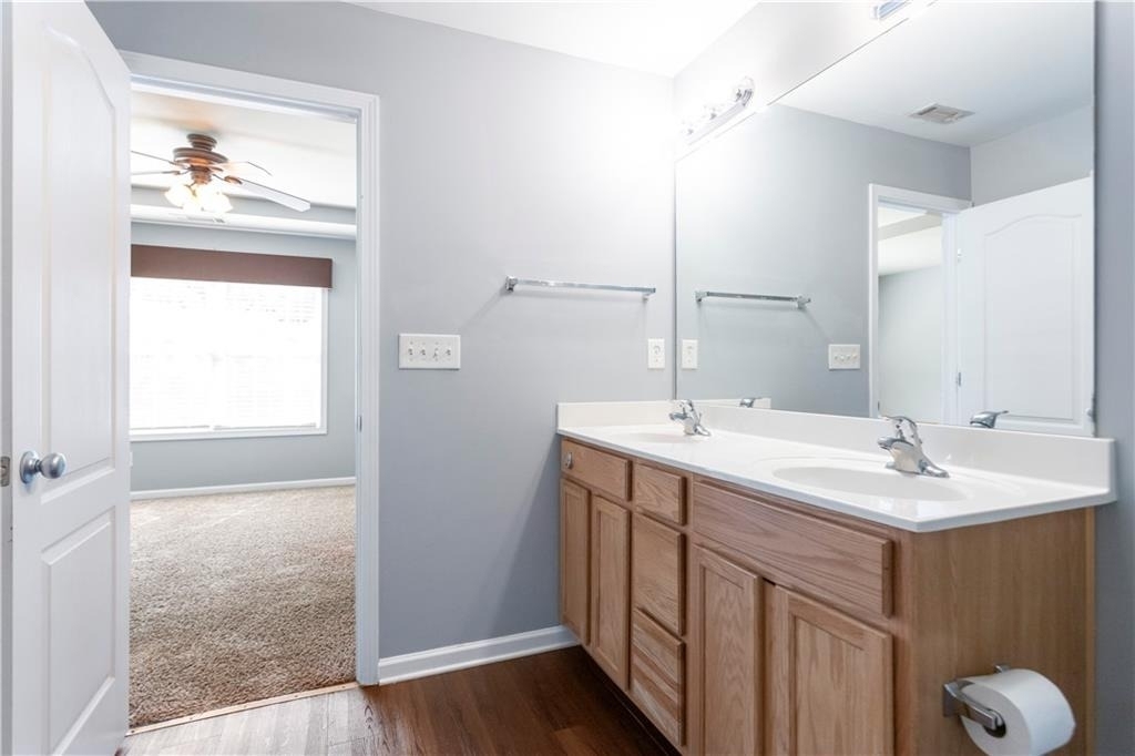 1126 Treymont - Photo 25