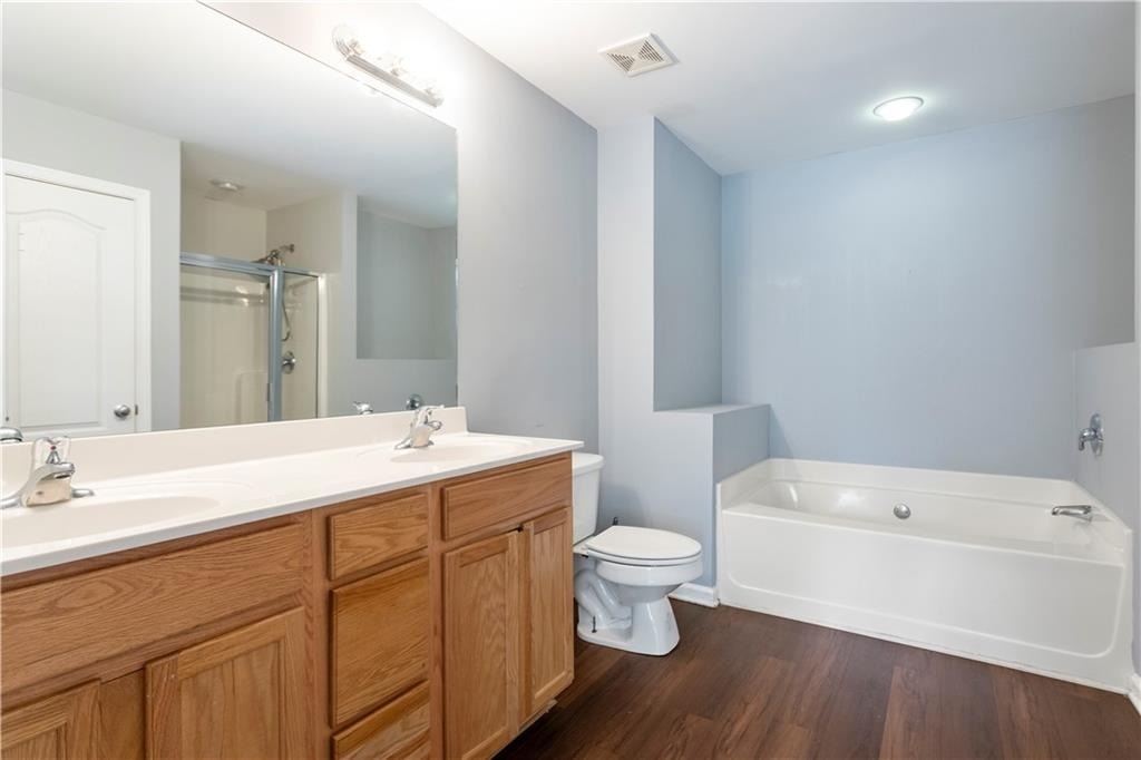 1126 Treymont - Photo 23