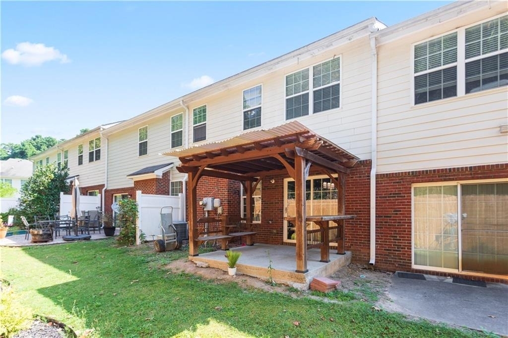 1126 Treymont - Photo 29