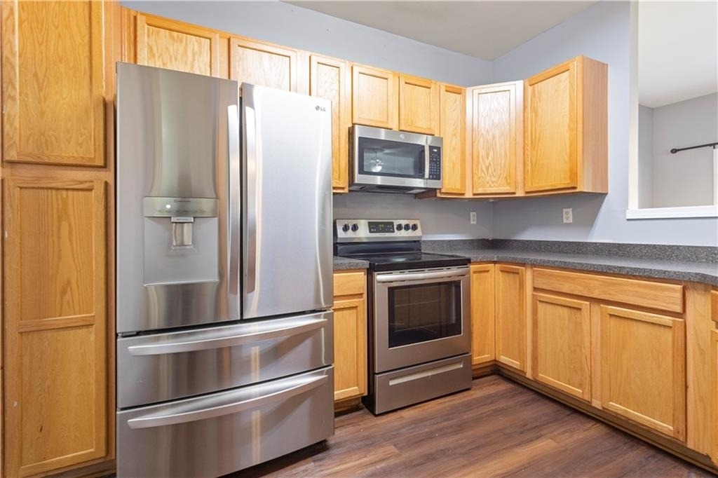 1126 Treymont - Photo 10