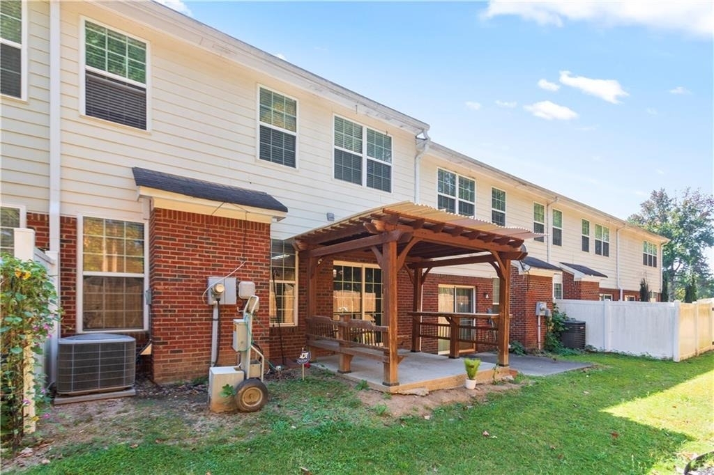 1126 Treymont - Photo 28