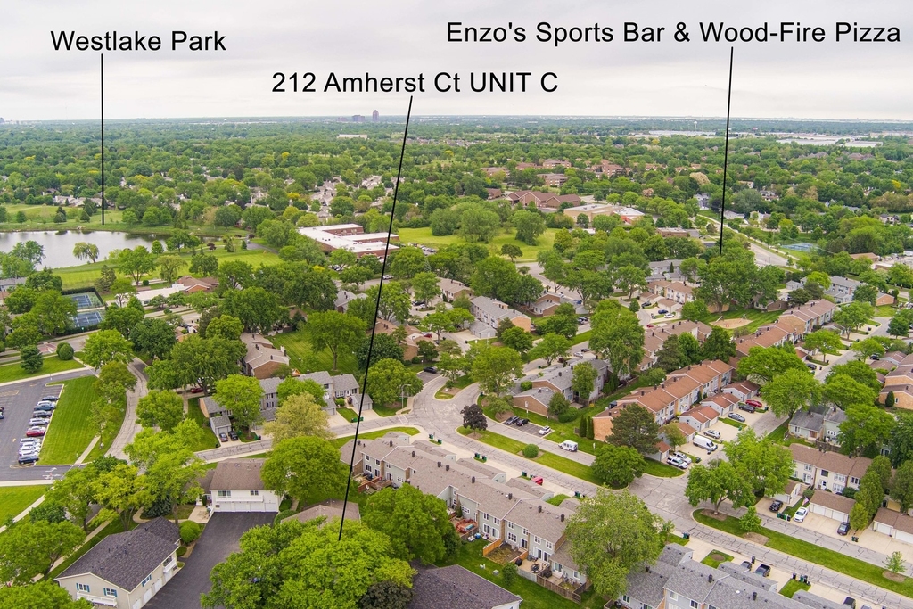 212 Amherst Court - Photo 4