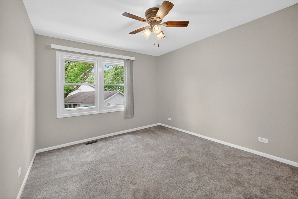 212 Amherst Court - Photo 25
