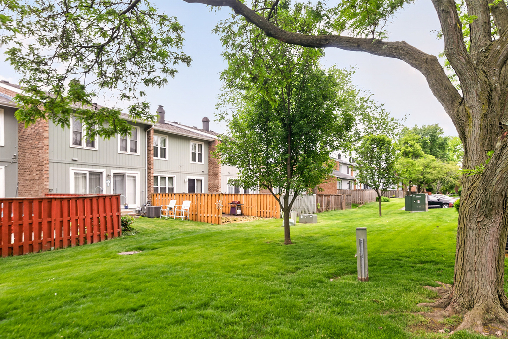 212 Amherst Court - Photo 43