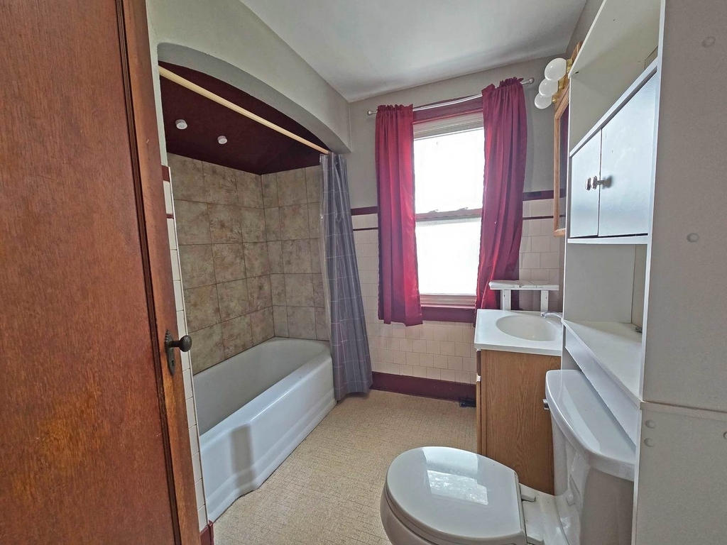 249 E Park Boulevard - Photo 13