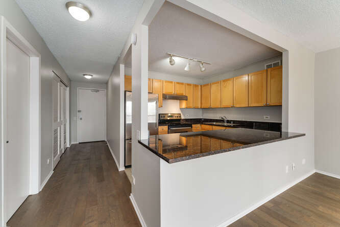 30 E Huron Street - Photo 1