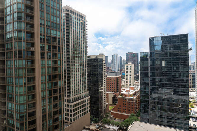 30 E Huron Street - Photo 9