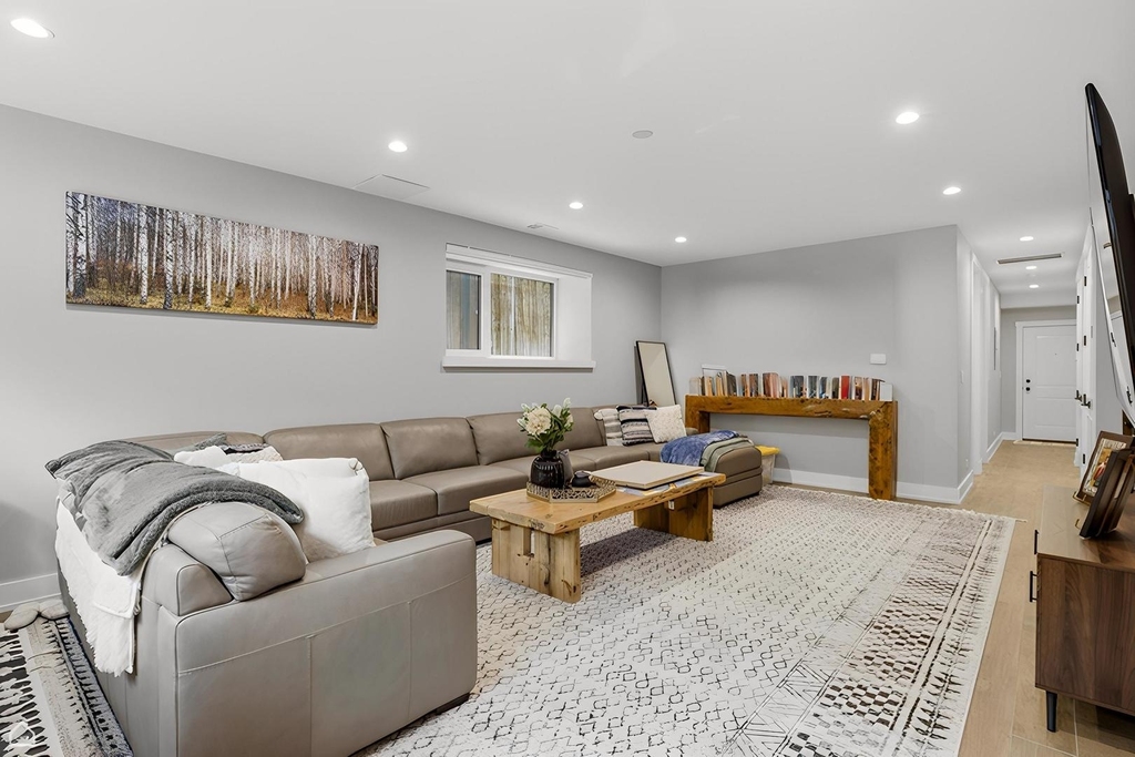 2137 W Ohio Street - Photo 20