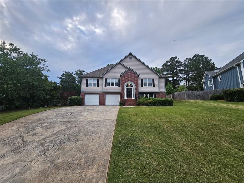 144 Hunters Trace - Photo 1
