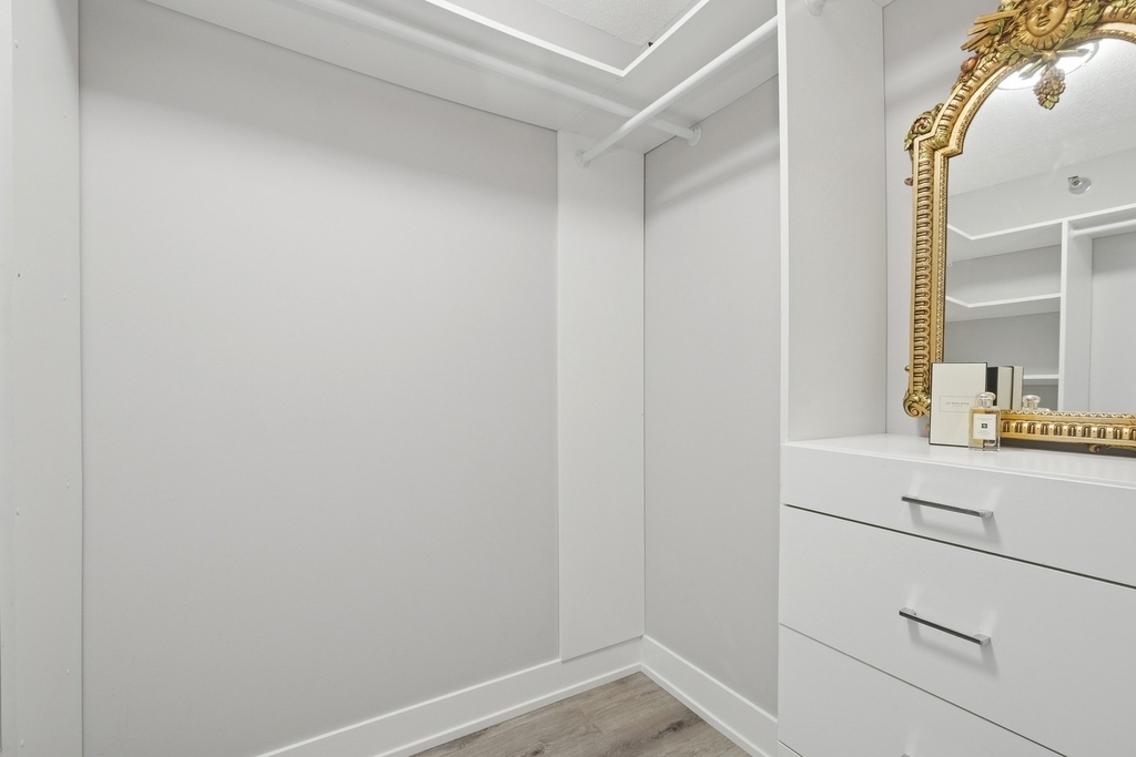 512 N Mcclurg Court - Photo 14