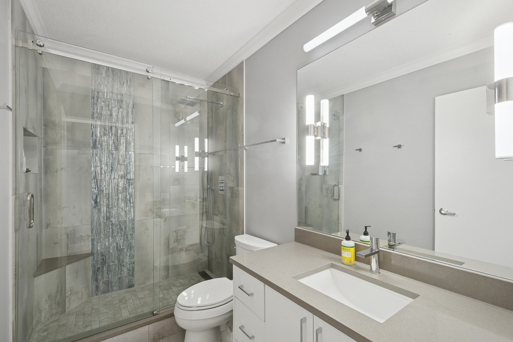 512 N Mcclurg Court - Photo 10