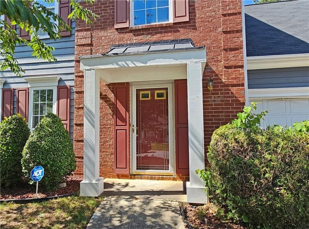 1334 Ambercrest Way - Photo 2