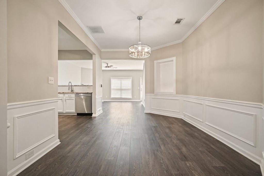 2045 Lake Shore Overlook Nw - Photo 9